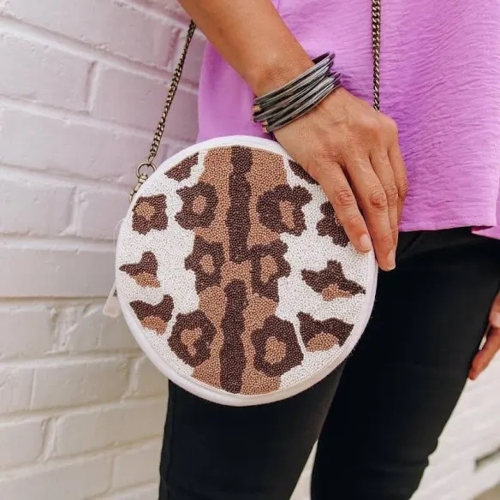 New round beaded purse